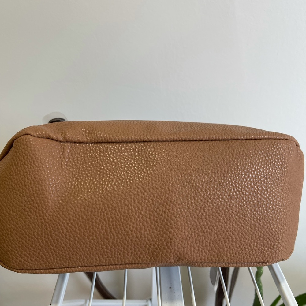 Stone & Co. Cornwall Boat Bottom Hobo Crossbody Bag - Picture 10 of 12